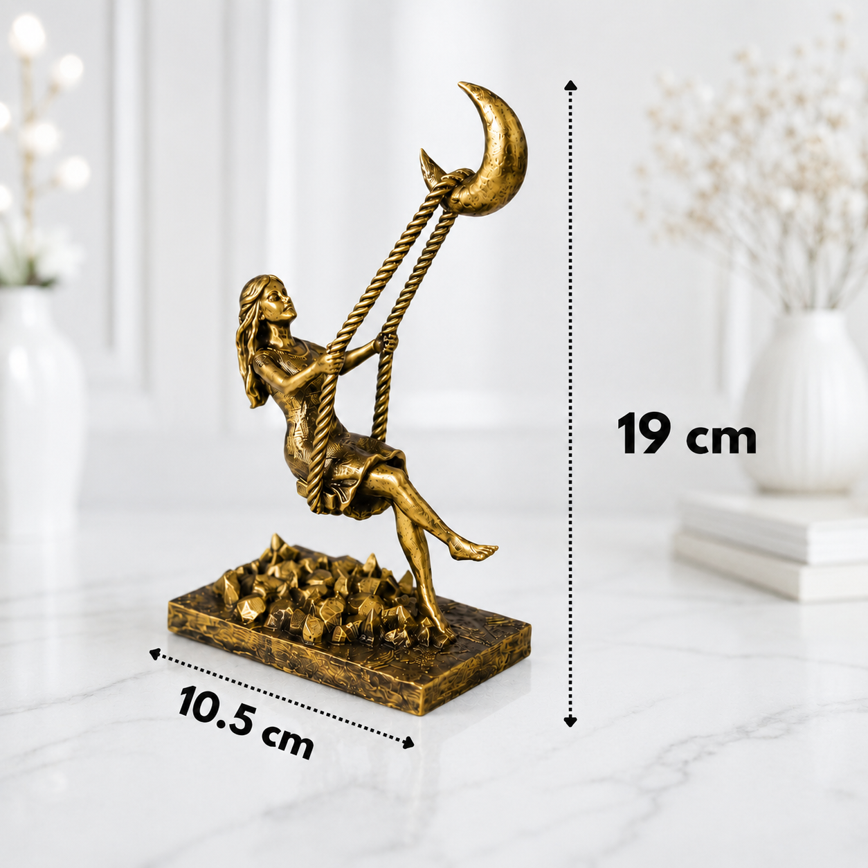 Golden Luna Swing Moon Girl – Limited Edition