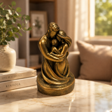 Bond of Love –  A Sculpture for the Dreamers